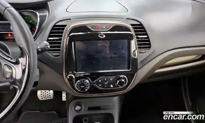 Renault QM3 2016 1.5 Автомат в Москве № 107219, миниатюра 12