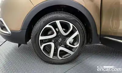 Renault QM3 2016 1.5 Автомат в Москве № 107219, миниатюра 9