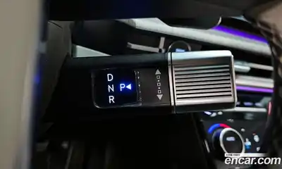 Hyundai Santa Fe 2024 2.5 Автомат в Москве № 108399, миниатюра 4