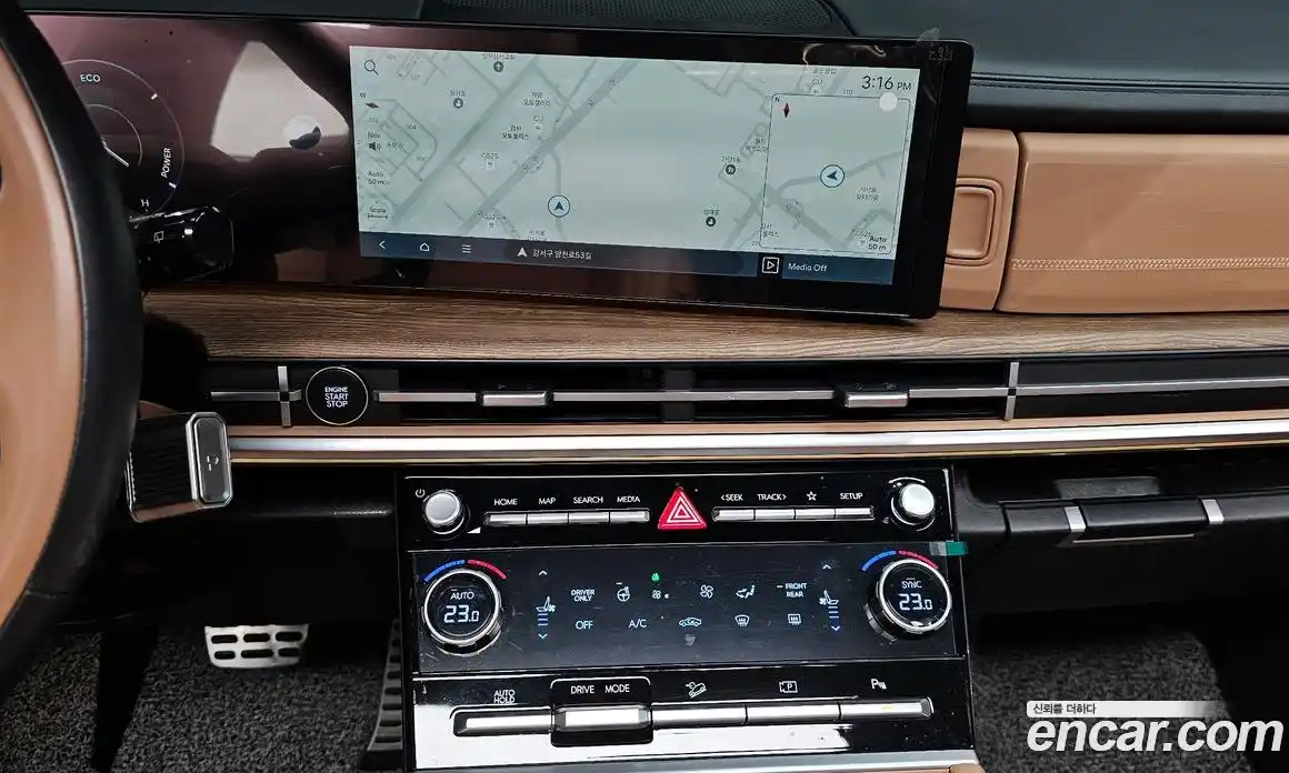 Hyundai Santa Fe 2024 1.6 Автомат в Москве № 108850, фото 3