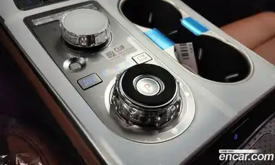 Genesis GV70 2026 2.5 Автомат в Москве № 111609, миниатюра 5