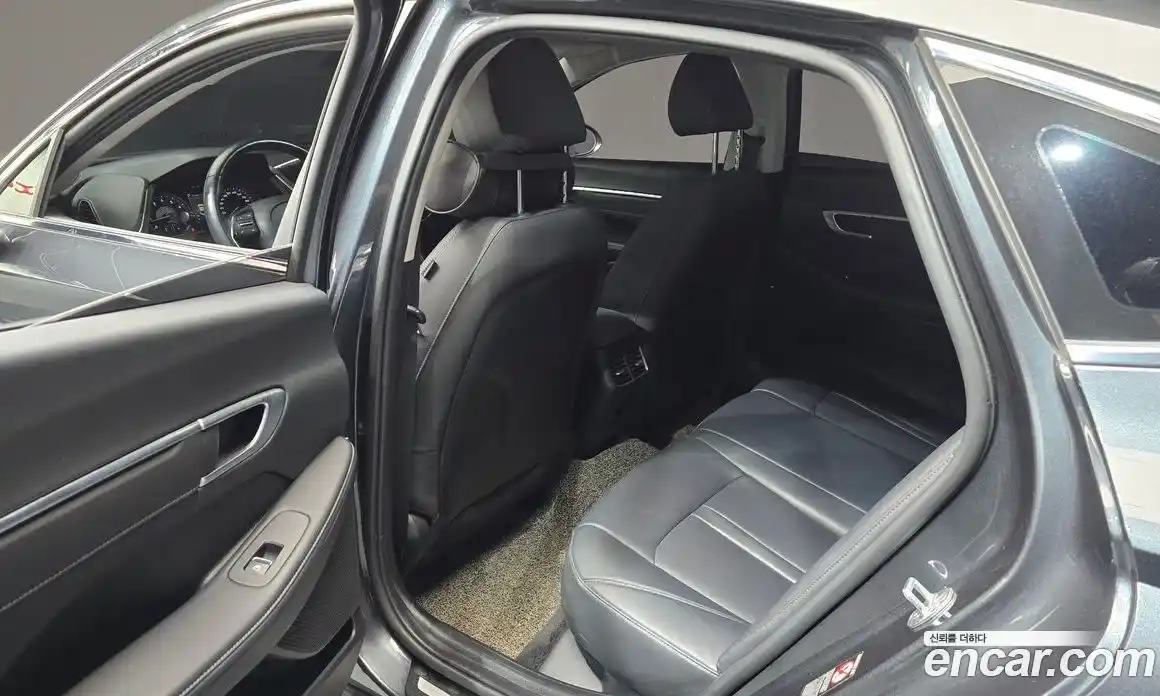 Hyundai Sonata 2022 2.0 Автомат в Москве № 112169, фото 11