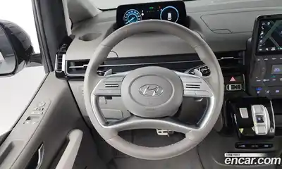 Hyundai Staria 2023 2.2 Автомат в Москве № 11586, миниатюра 2