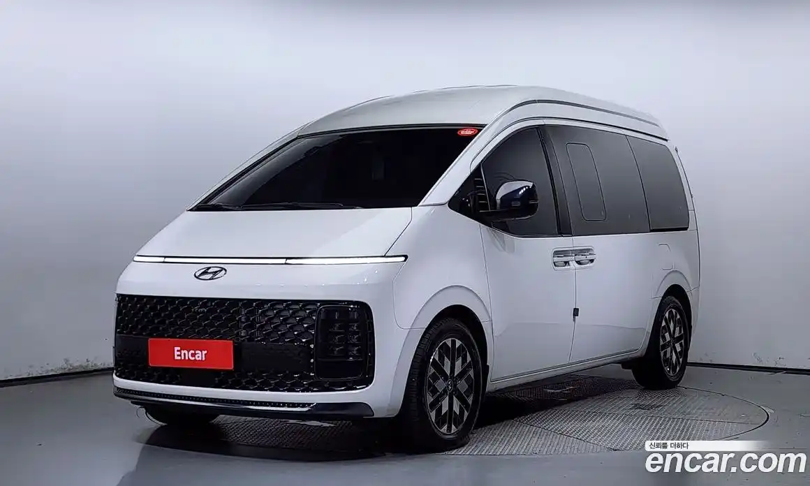 Hyundai Staria 2023 2.2 Автомат в Москве № 11586, фото 6