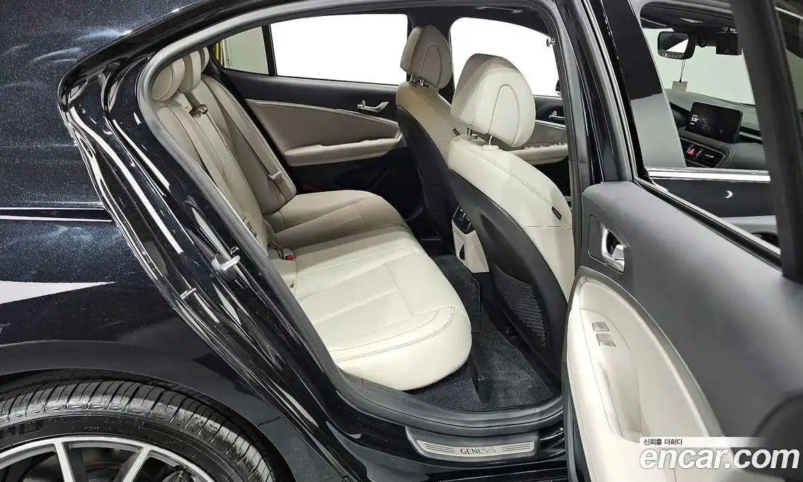 Genesis G70 2023 2.0 Автомат в Москве № 117688, фото 12