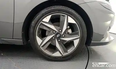 Hyundai Avante 2021 1.6 Автомат в Москве № 120941, миниатюра 10