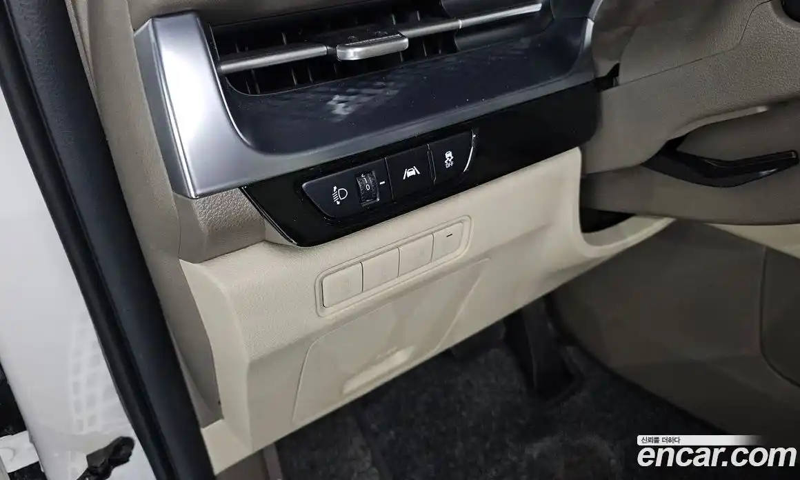 Kia Canival 2023 2.2 Автомат в Москве № 121464, фото 17