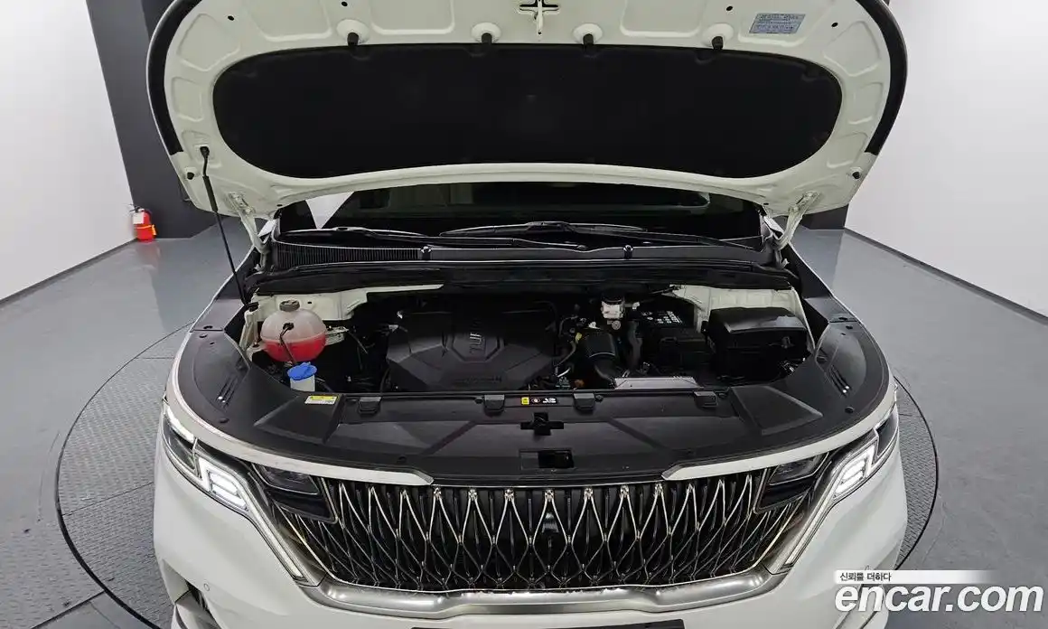 Kia Canival 2023 2.2 Автомат в Москве № 121464, фото 6