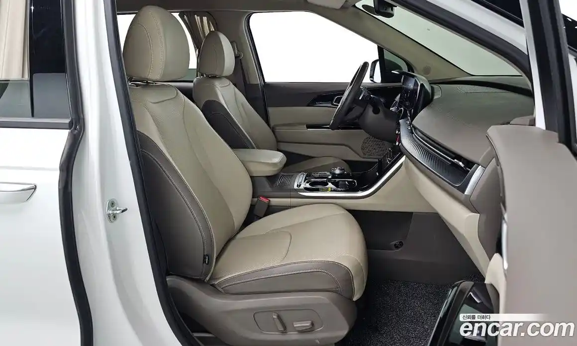 Kia Canival 2023 2.2 Автомат в Москве № 121464, фото 10