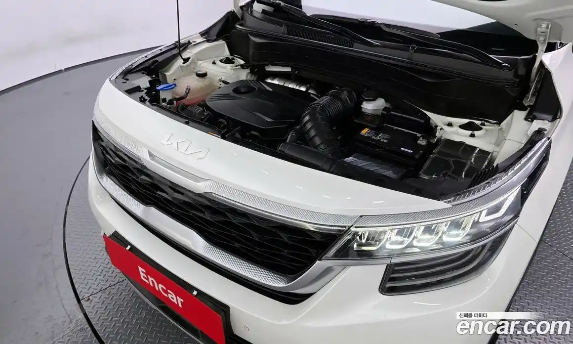 Kia Seltos 2023 1.6 Автомат в Москве № 124013, фото 17