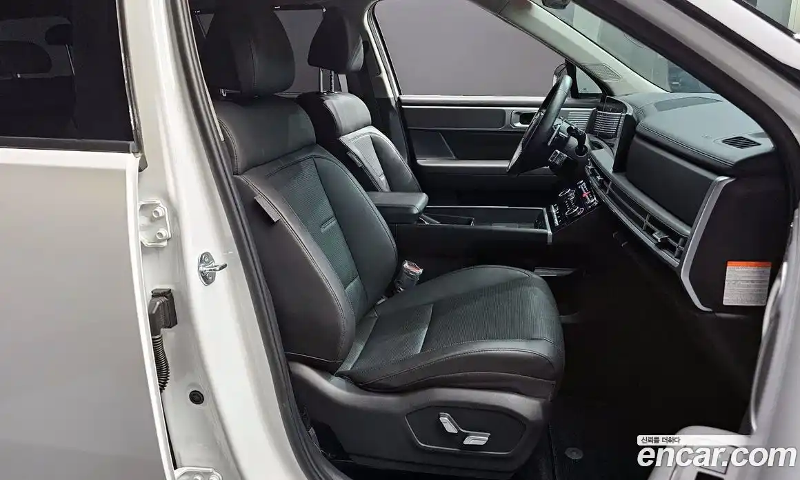 Hyundai Santa Fe 2024 1.6 Автомат в Москве № 125886, фото 4