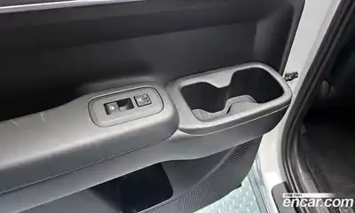 Hyundai Santa Fe 2024 1.6 Автомат в Москве № 125886, миниатюра 7