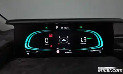 Hyundai Staria, 2025