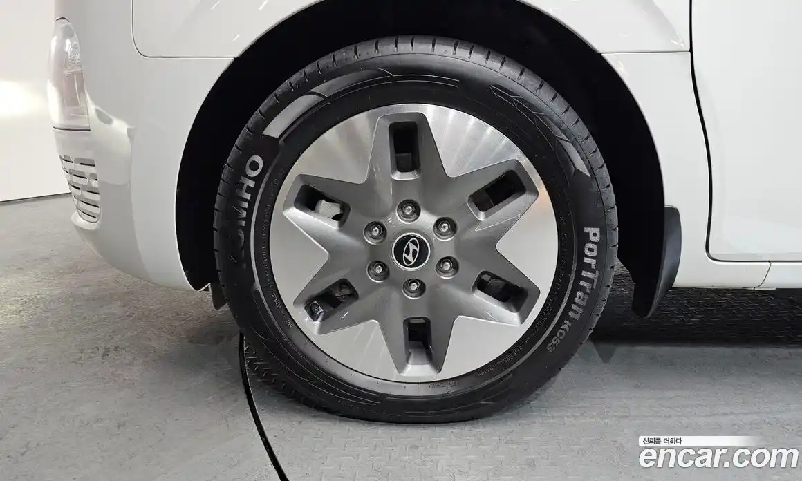 Hyundai Staria 2025 1.6 Автомат в Москве № 126313, фото 11