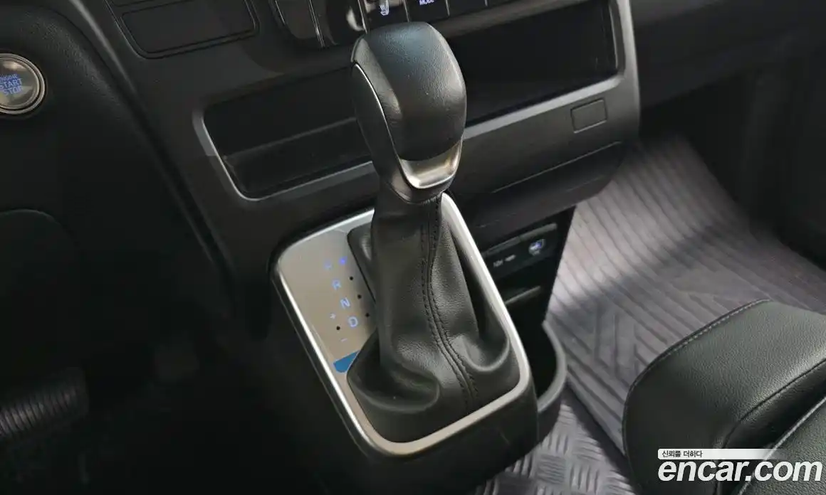 Hyundai Staria 2025 1.6 Автомат в Москве № 126680, фото 16