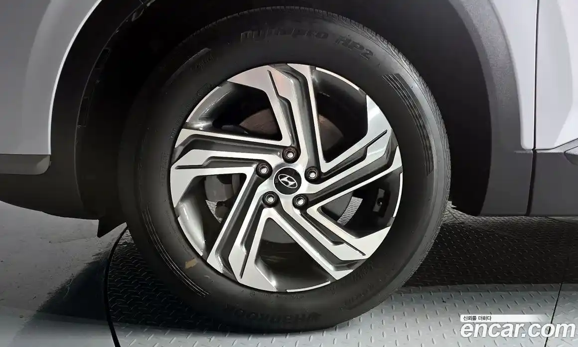 Hyundai Santa Fe 2022 2.2 Автомат в Москве № 126744, фото 5