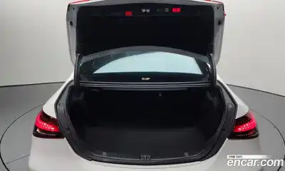 Mercedes-Benz E-Class 2023 3.0 Автомат в Москве № 134765, миниатюра 2