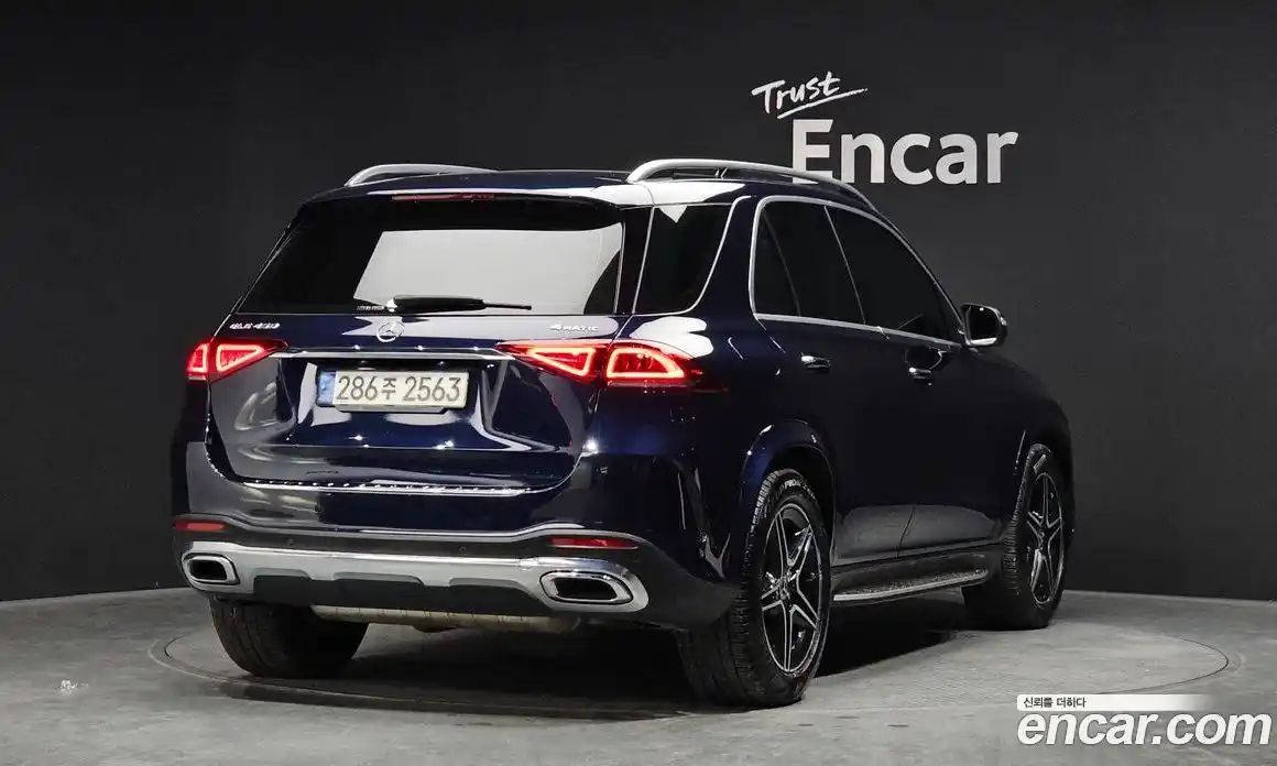 Mercedes-Benz GLE-Class 2021 3.0 Автомат в Москве № 139123, фото 2