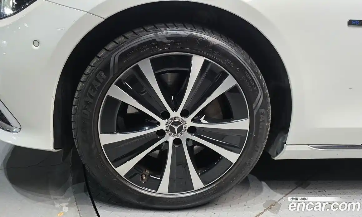 Mercedes-Benz E-Class 2021 2.0 Автомат в Москве № 140164, фото 20