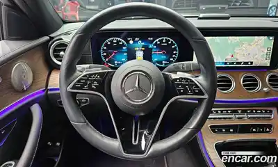 Mercedes-Benz E-Class 2021 2.0 Автомат в Москве № 140164, миниатюра 5