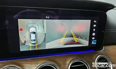 Mercedes-Benz E-Class 2021 2.0 Автомат в Москве № 140164, миниатюра 6