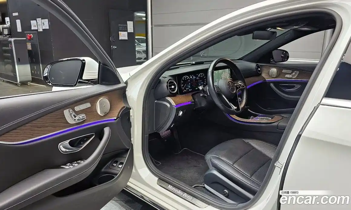 Mercedes-Benz E-Class 2021 2.0 Автомат в Москве № 140164, фото 10