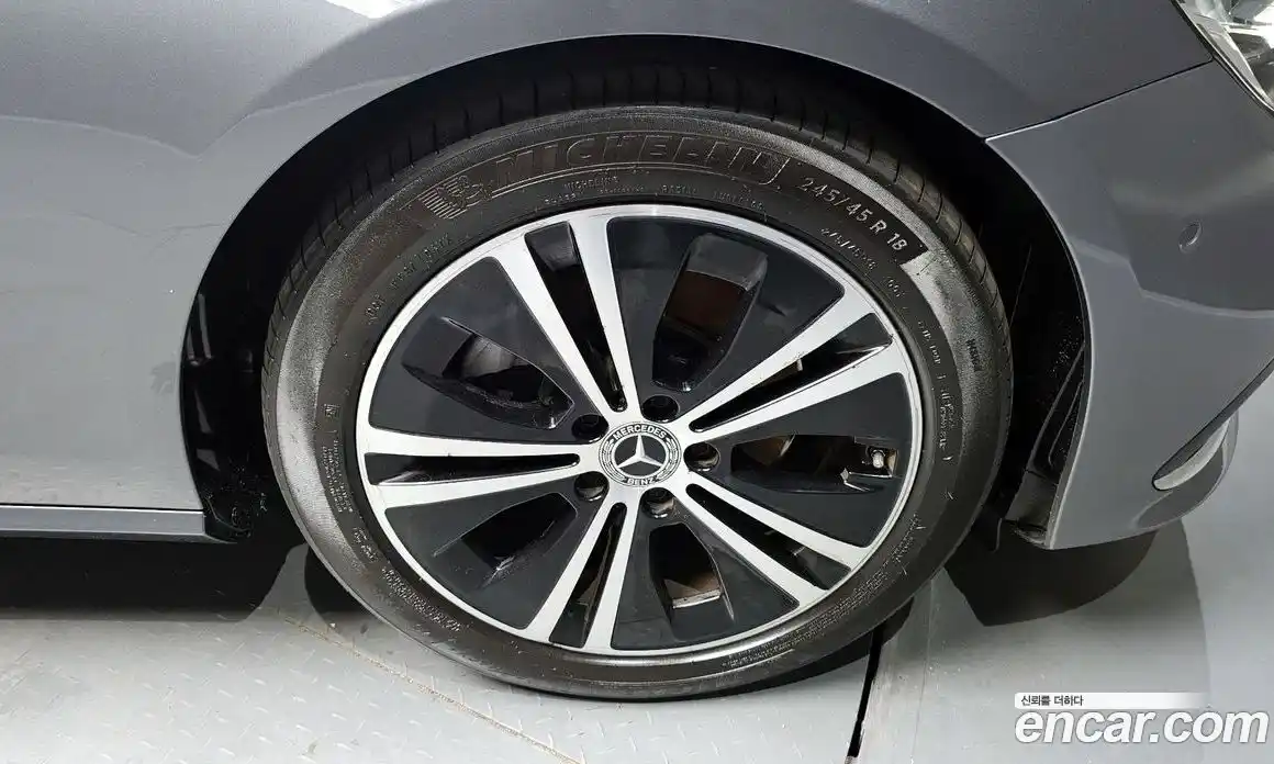 Mercedes-Benz E-Class 2021 2.0 Автомат в Москве № 142211, фото 11