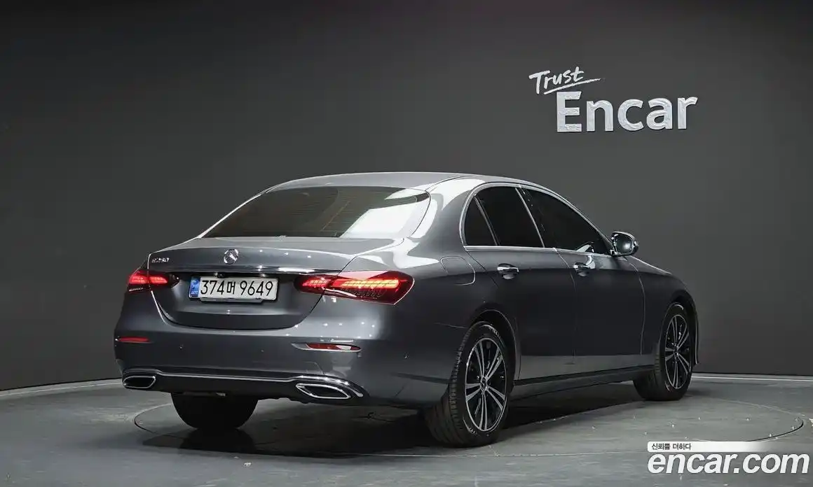 Mercedes-Benz E-Class 2021 2.0 Автомат в Москве № 142211, фото 12