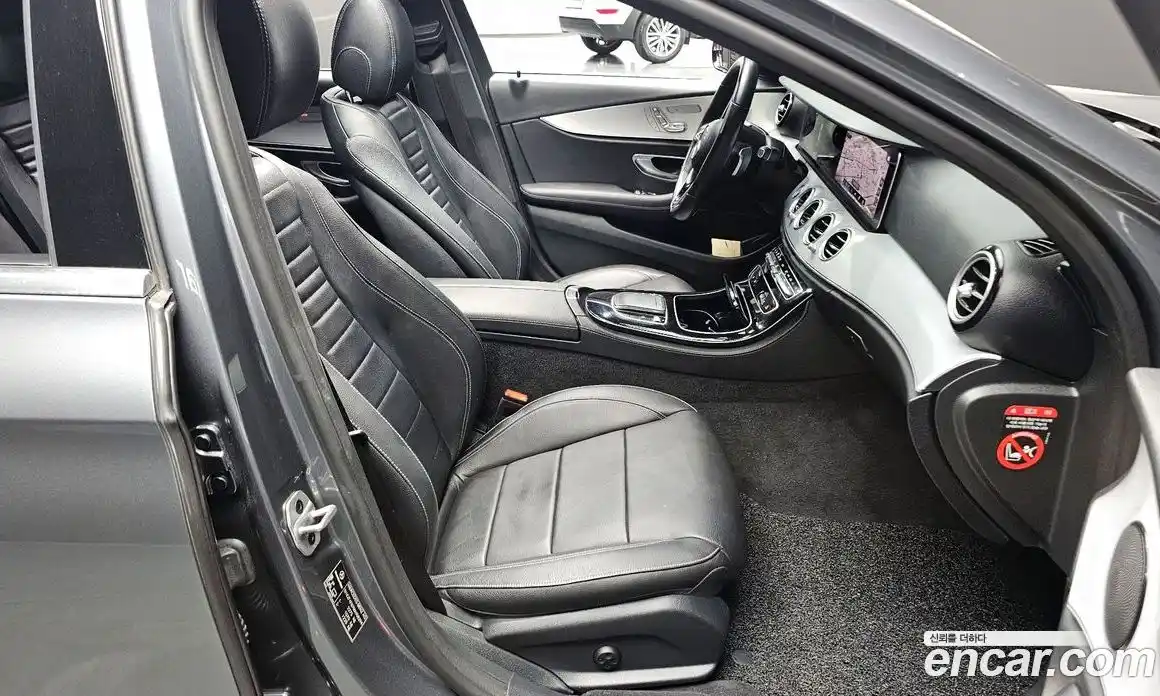 Mercedes-Benz E-Class 2021 2.0 Автомат в Москве № 142211, фото 20