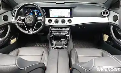 Mercedes-Benz E-Class 2021 2.0 Автомат в Москве № 142211, миниатюра 2