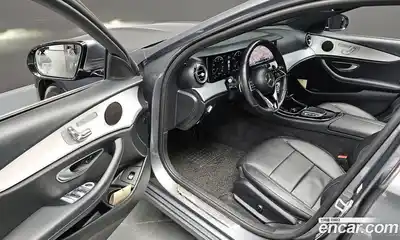 Mercedes-Benz E-Class 2021 2.0 Автомат в Москве № 142211, миниатюра 9