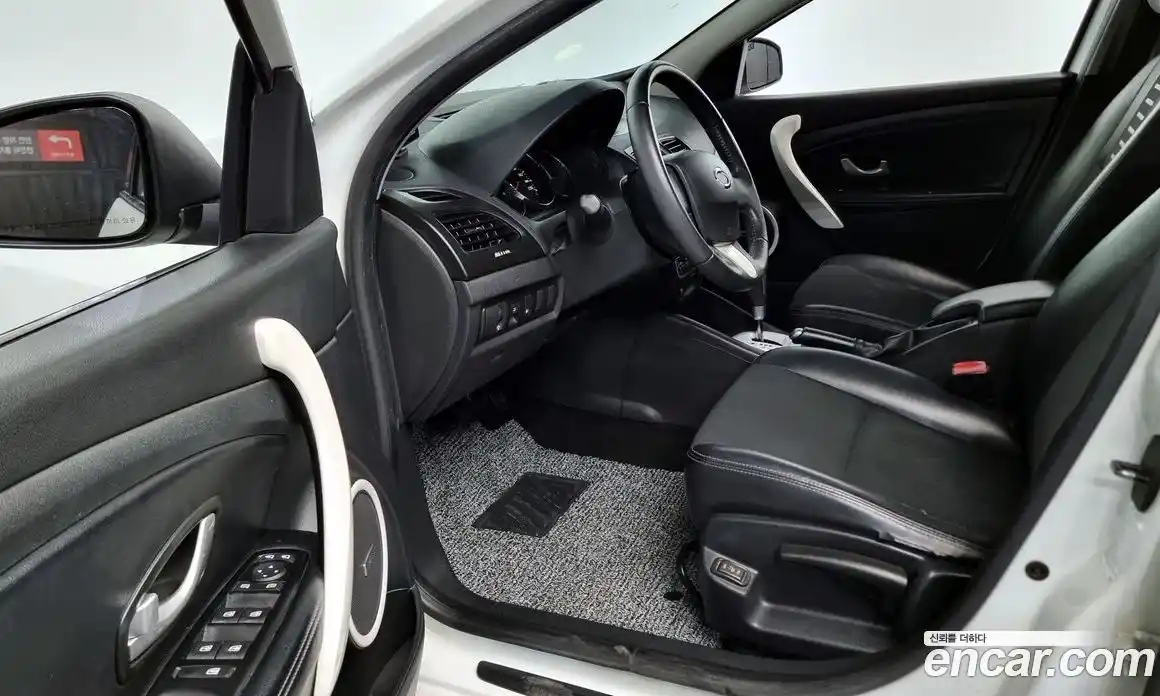 Renault SM3 2012 1.6 Автомат в Москве № 148572, фото 11