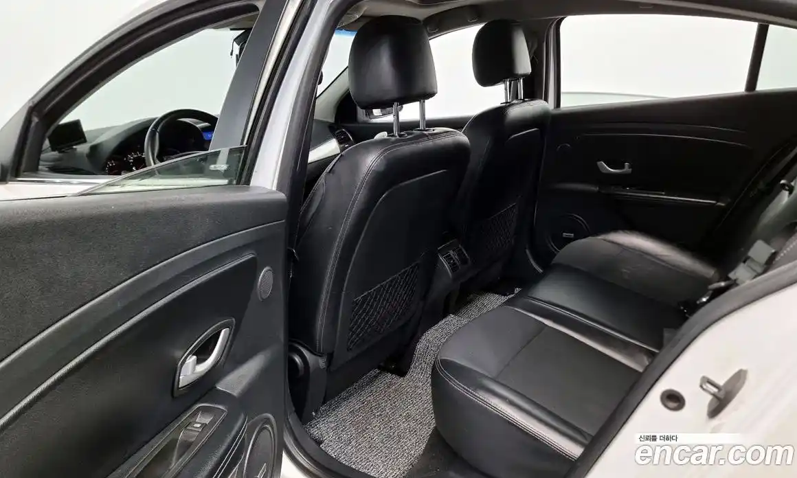 Renault SM3 2012 1.6 Автомат в Москве № 148572, фото 5