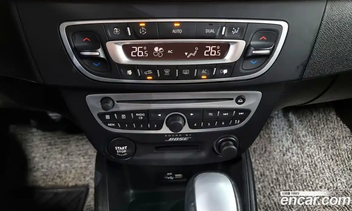 Renault SM3 2012 1.6 Автомат в Москве № 148572, фото 9