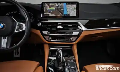 BMW 5-Series 2022 2.0 Автомат в Москве № 154757, миниатюра 2