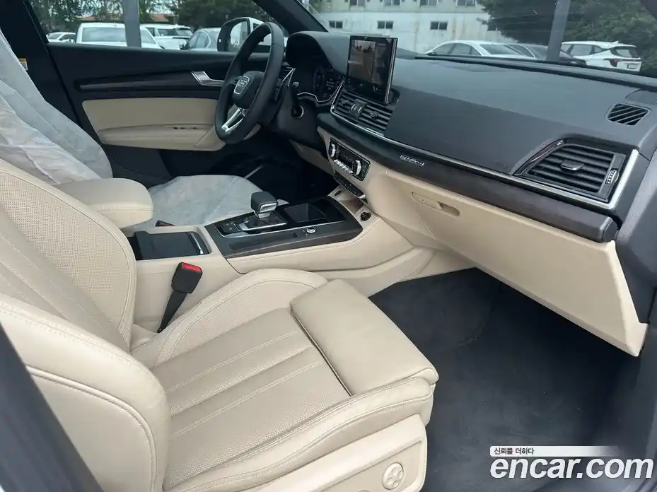 Audi Q5 2023 2.0 Автомат в Москве № 155207, фото 10