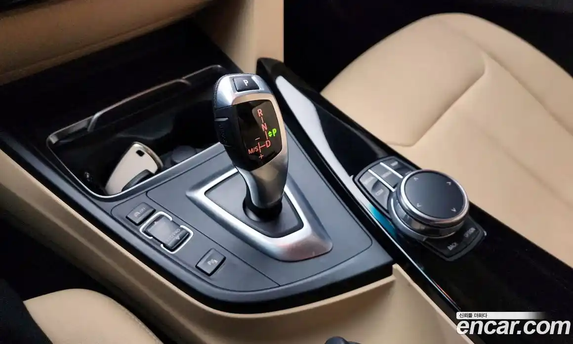 BMW 3-Series 2018 2.0 Автомат в Москве № 155475, фото 12