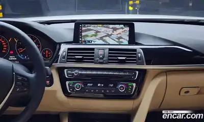 BMW 3-Series 2018 2.0 Автомат в Москве № 155475, миниатюра 4