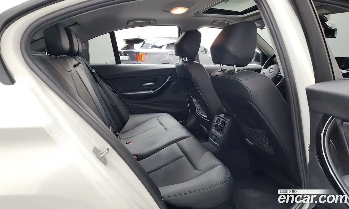 BMW 3-Series 2017 2.0 Автомат в Москве № 158129, фото 12