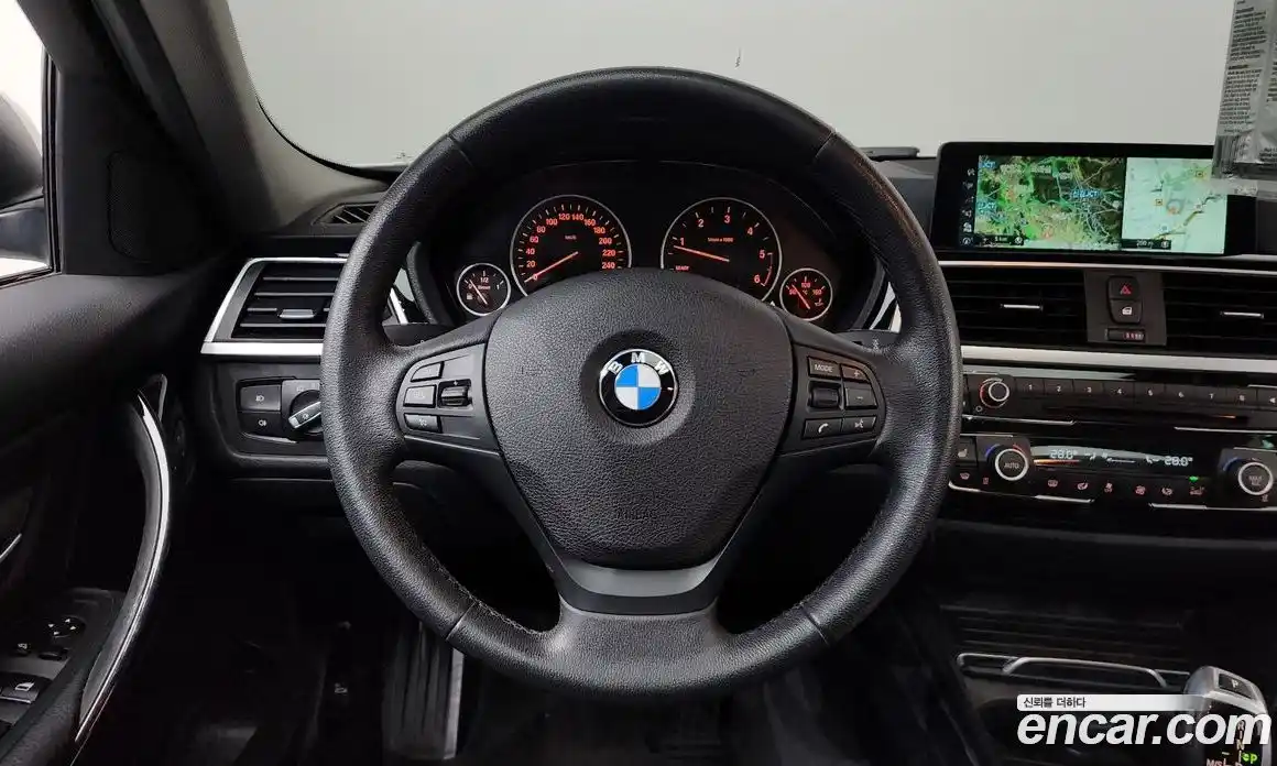 BMW 3-Series 2017 2.0 Автомат в Москве № 158129, фото 13