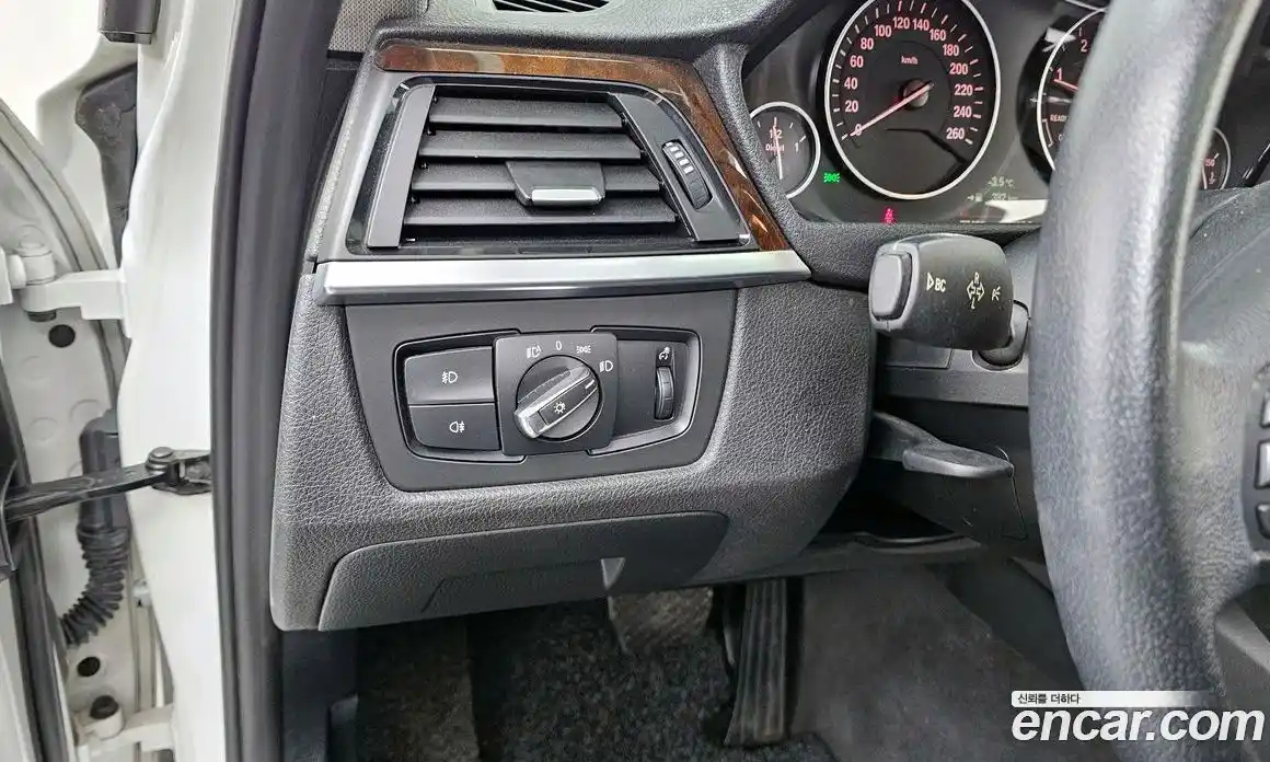 BMW 3-Series 2015 2.0 Автомат в Москве № 158599, фото 16