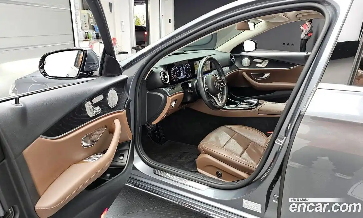 Mercedes-Benz E-Class 2019 2.0 Автомат в Москве № 160597, фото 15