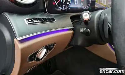 Mercedes-Benz E-Class 2019 2.0 Автомат в Москве № 160597, миниатюра 5