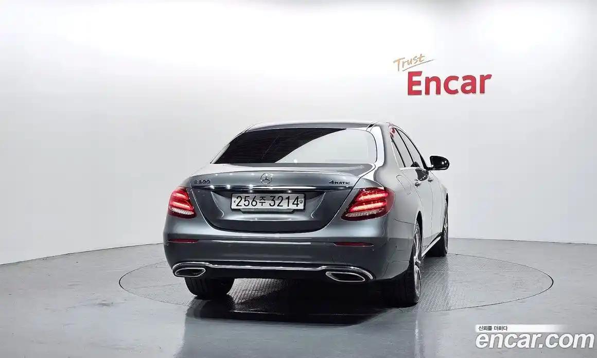 Mercedes-Benz E-Class 2019 2.0 Автомат в Москве № 160597, фото 8