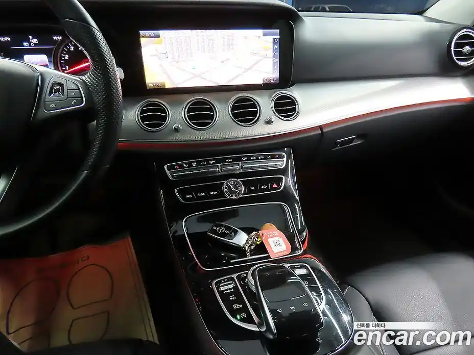 Mercedes-Benz E-Class 2017 2.0 Автомат в Москве № 161521, фото 20