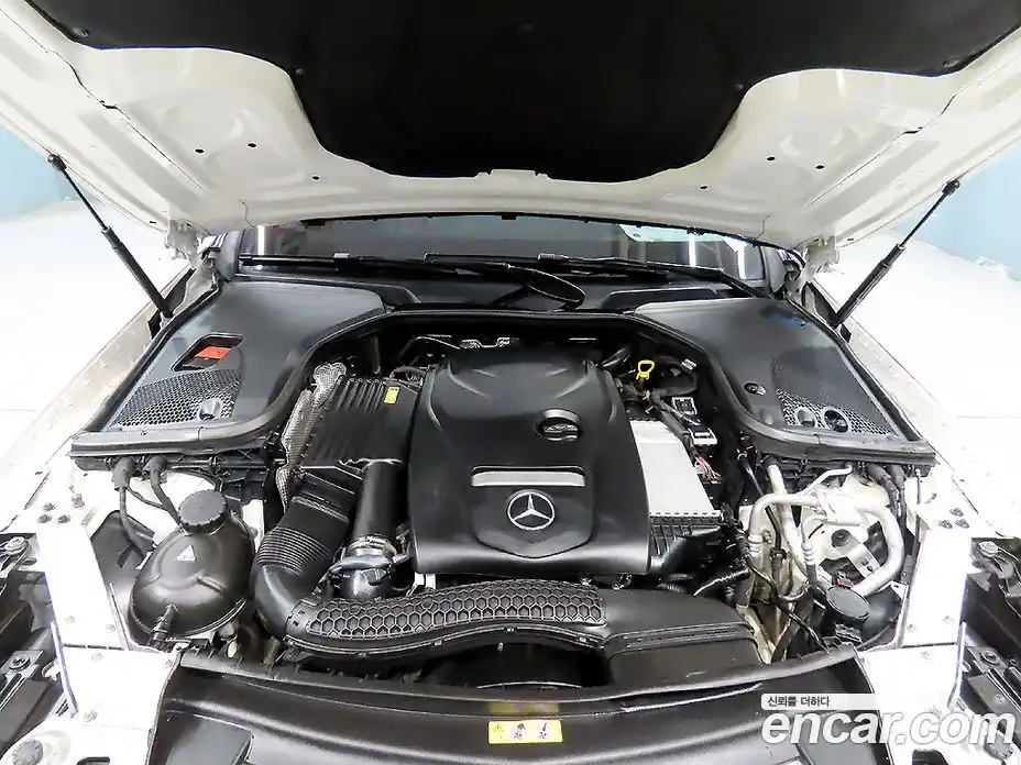 Mercedes-Benz E-Class 2017 2.0 Автомат в Москве № 161521, фото 6