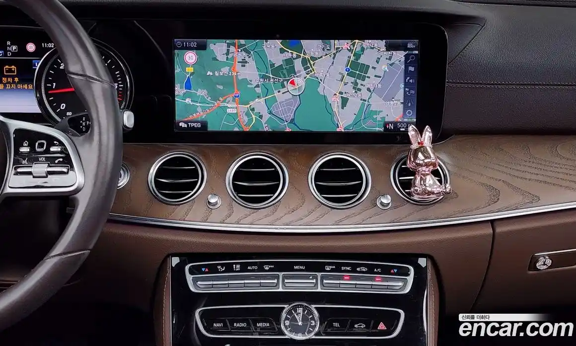 Mercedes-Benz E-Class 2019 1.9 Автомат в Москве № 161568, фото 20