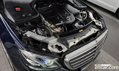 Mercedes-Benz E-Class 2019 1.9 Автомат в Москве № 161568, миниатюра 9