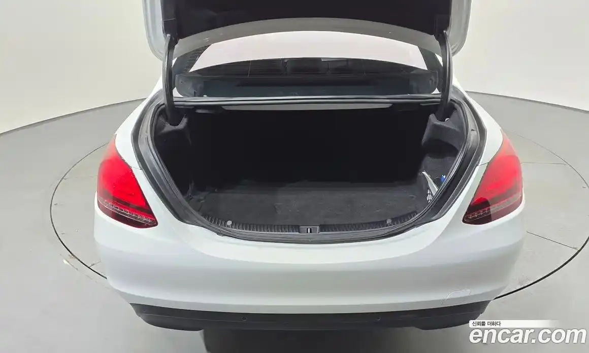 Mercedes-Benz C-Class 2019 2.0 Автомат в Москве № 161586, фото 18