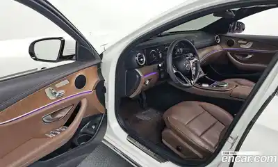 Mercedes-Benz E-Class, 2023